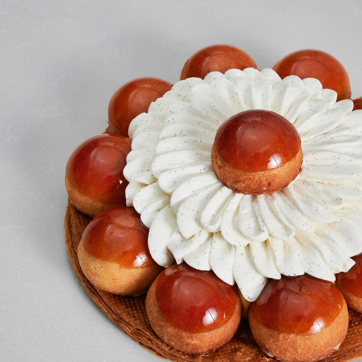 Vanilla Saint-Honore – Lacher Patisserie